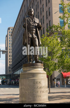 Moses Cleaveland Statue Public Square Cleveland Ohio Stock Photo Alamy