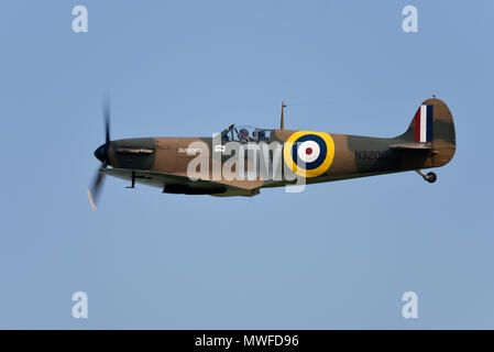 Vickers Supermarine Spitfire MK 1 N3200 At Duxford Stock Photo Alamy