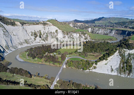 Rangitikei River And White Cliffs Near Mangaweka Rangitikei North