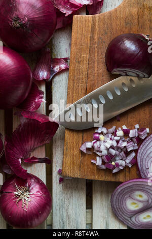 Red Onions On A Rustic Wooden Background Stock Photo Alamy