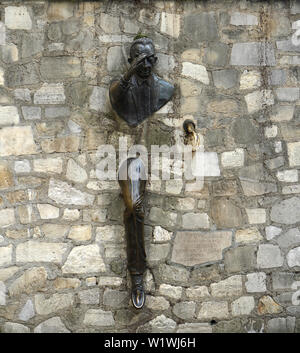 Jean Marais Sculpture Le Passe Muraille Man Who Walked Through Walls