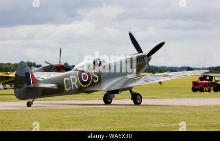 Supermarine Spitfire Mk Xvi Td Stock Photo Alamy