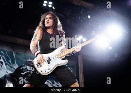 Z Rich Hallenstadion Schweiz Steve Harris Bassist Der Britischen