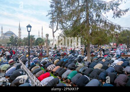 Sultanahmet Istanbul Türkei 21 April 2023 Muslime nach dem