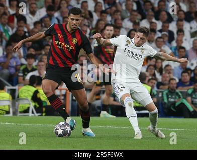 Rodri Von Manchester City Und Federico Valverde Von Real Madrid W Hrend