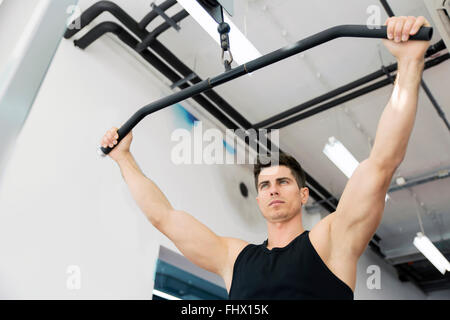 Im fitnessstudio männer kennenlernen