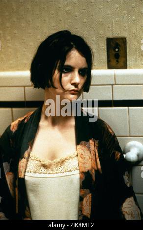 La sra PARKER Y EL CÍRCULO VICIOSO Jennifer Jason Leigh 1994