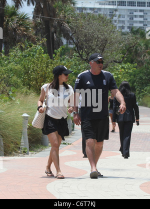 Carlo Ancelotti Y Esposa El Entrenador Italiano Del Chelsea Football