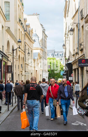 Par S Francia Multitud De Compras Caminando En Escenas De La Calle