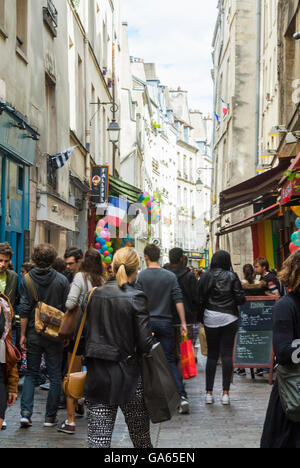 Par S Francia Multitud De Compras Caminando En Escenas De La Calle