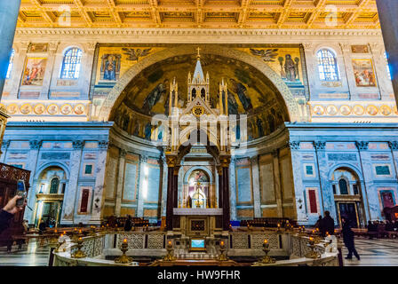 El Precioso Interior De La Bas Lica De San Pablo Extramuros En Roma