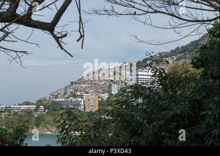 Pontos Tur sticos do Rio de Janeiro Ð Parque do Penhasco Dois Irm os