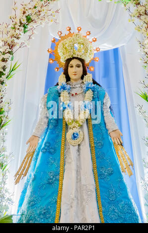 Virgen Mar A Coronada Iglesia De Nuestra Se Ora En El Siglo Xiii