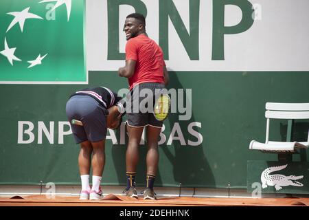 Les Joueurs De Tennis Frances Tiafoe Et Gael Monfils Lors De La