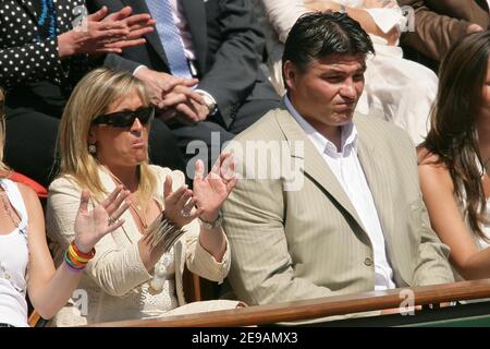 La Judoka Fran Aise David Douillet Et Son Pouse Assistent Au Mariage