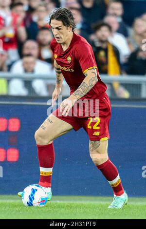 Nicolo Zaniolo d Italie contrôle le ballon lors de l Euro 2024