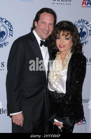 Joan Collins Et Le Mari Percy Gibson Assistant La Vanity Fair