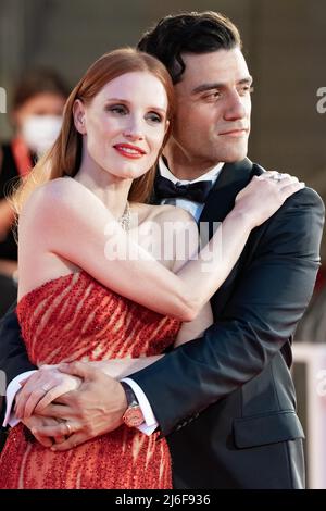 Jessica Chastain Oscar Isaac Assiste Au Tapis Rouge Du Film