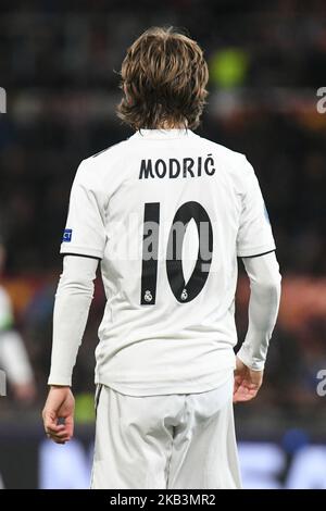 Luka Modric Milieu De Terrain Croate Du Real Madrid Contr Le Le