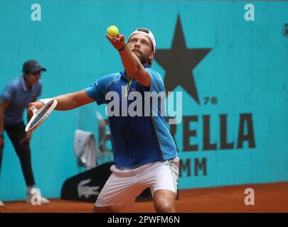 Hugo Grenier De France Pendant L Open De Mutua Madrid Atp Masters