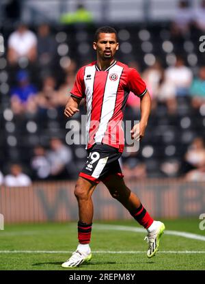 Ilima Ndiaye De Sheffield United Et Andy Rinomhota De Cardiff