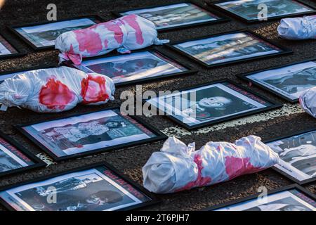 11 novembre 2023 Londres Royaume Uni photos d enfants tués à Gaza