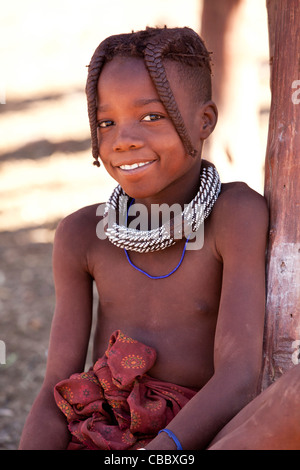 Jeune Fille De La Tribu Himba Opuwo Namibie Photo Stock Alamy