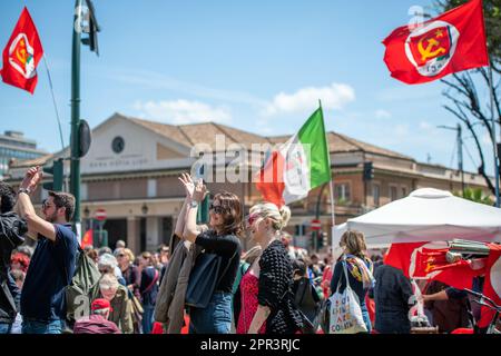 Roma 25th Aprile 2023 Circa 10 Manifestanti Alla Sfilata Organizzata