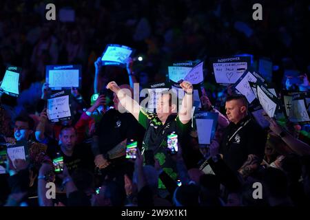 Brendan Dolan Esce Per Giocare A Gary Anderson Non Nella Foto Il