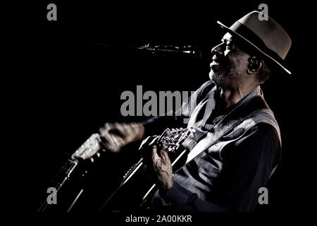 Keb' Mo' live at BlackBlue Festival. Stock Photo