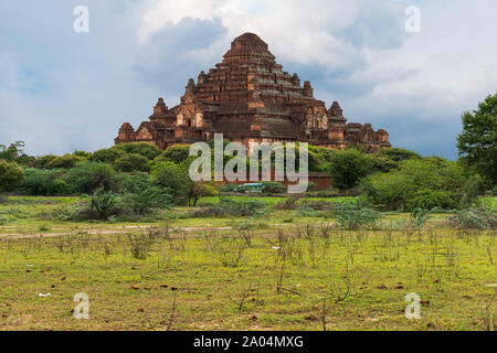 Valley of temples. Landscape of a pagoda in Bagan - Burma - Myanmar Stock Photo