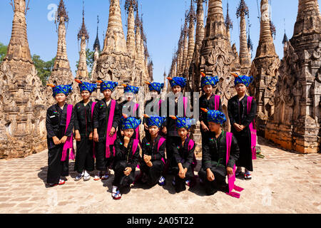 A Group Of Teenagers From The Pa’O Ethnic Group At The Kakku Pagoda Festival, Taunggyi, Myanmar. Stock Photo