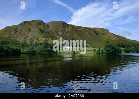Waternook estate hotel under Hallin Fell near Howtown on Lake Ullswater in the English Lake District Stock Photo