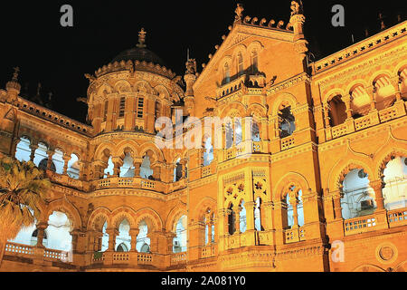 the architecture of the Mumbai Railway Station or Chhatrapati Shivaji ...