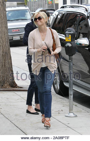 West Hollywood Ca Bride To Be Reese Witherspoon Heads To