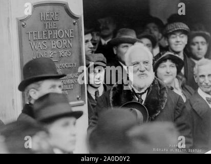 Alexander Graham Bell at the unveiling of a plaque commemorating the 1876 invention of the telephone, Boston, Mass., 1916 Stock Photo