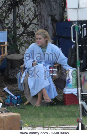 Minka Kelly and Rachael Taylor on the set of the new TV ...