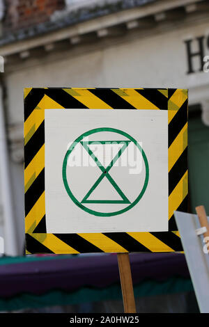 Chichester, UK. 20th Sep, 2019. Chichester, West Sussex, UK. Members of the public taking part in the global Climate Strike protest in Chichester High Street. Friday 20th September 2019 Credit: Sam Stephenson/Alamy Live News