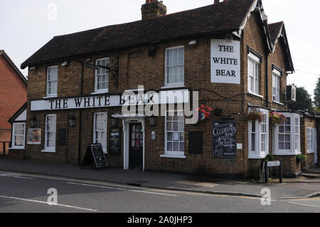The White Bear, Broxbourne, Hertfordshire, stands on the junction of High Road and Mill Lane.  It was built in 1720 on the site of an earlier building Stock Photo