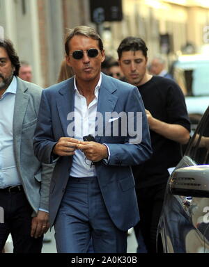 Milan, Italy. 20th Sep, 2019. Milan, Roberto Mancini in the center The coach of the National Italy ROBERTO MANCINI walks through the streets of the center. Credit: Independent Photo Agency Srl/Alamy Live News Stock Photo