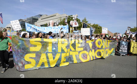 Washington DC, USA. 20th Sep, 2019. Thousands of demonstrators march to the US Capitol as part of the Global Climate Strike to rally support for global warming and climate change, in Washington, DC, Friday, September 20, 2019. Credit: UPI/Alamy Live News Stock Photo