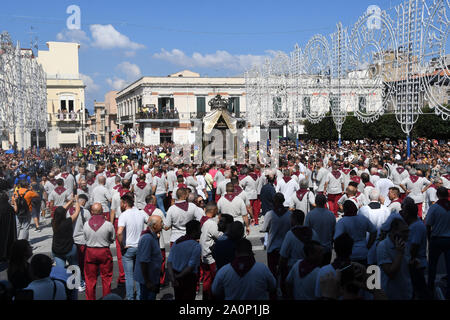 Reggio Calabria 14 sep 2019 - Discesa Madonna della Consolazione, la Vara Credit: Giuseppe Andidero Stock Photo