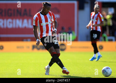 London, UK. 21st Sep, 2019. Julian Jeanvier of Brentford in action. EFL Skybet championship match, Brentford v Stoke city at Griffin Park stadium in London on Saturday 21st September 2019. this image may only be used for Editorial purposes. Editorial use only, license required for commercial use. No use in betting, games or a single club/league/player publications. pic by Steffan Bowen/Andrew Orchard sports photography/Alamy Live news Credit: Andrew Orchard sports photography/Alamy Live News Stock Photo