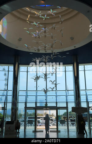 Entrance. Interior of Marina Mall Shopping Centre. 2001. Abou Dhabi. Emirats Arabes Unis. Stock Photo