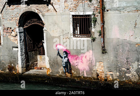 banksy-migrant-child-mural-