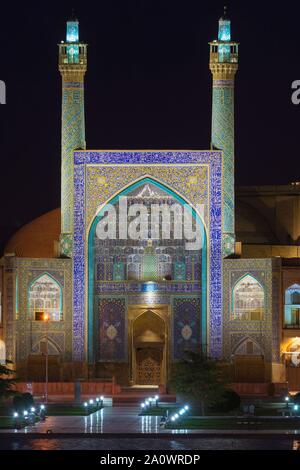 Masjed-e Imam Mosque at night, Maydam-e Iman square, Esfahan, Iran Stock Photo