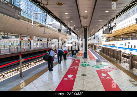 【専用】TOKYO BAY-STATION Terminal 1、2 セット File:JR Tokyo Station Platform 16・17 (Tokaido Shinkansen