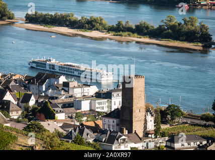 21 September 2019, Hessen, Rüdesheim: A passenger ship is anchored in Rüdesheim. Photo: Andreas Arnold/dpa Stock Photo