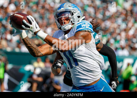 Philadelphia, Pennsylvania, USA. 22nd Sep, 2019. Detroit Lions wide receiver Marvin Jones (11) with the touchdown catch during the NFL game between the Detroit Lions and the Philadelphia Eagles at Lincoln Financial Field in Philadelphia, Pennsylvania. Christopher Szagola/CSM/Alamy Live News Stock Photo