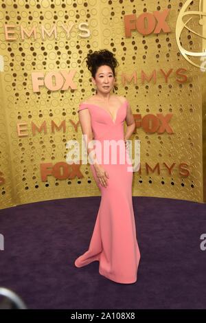 Los Angeles, CA. 22nd Sep, 2019. Sandra Oh at arrivals for 71st Primetime Emmy Awards - Arrivals 2, Microsoft Theater, Los Angeles, CA September 22, 2019. Credit: Priscilla Grant/Everett Collection/Alamy Live News Stock Photo